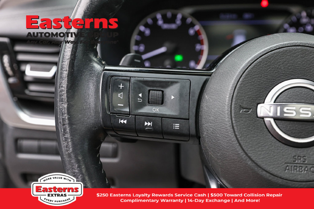 Used 2023 Nissan Rogue SV w/ SV Premium Package AWD/4WD image 16