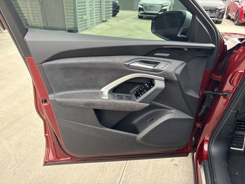 New 2025 Audi SQ5 Premium Plus image 10