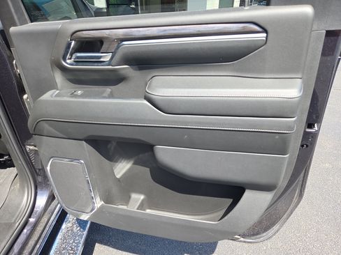 Used 2024 Chevrolet Silverado 2500 LTZ w/ LTZ Plus Package AWD/4WD image 19