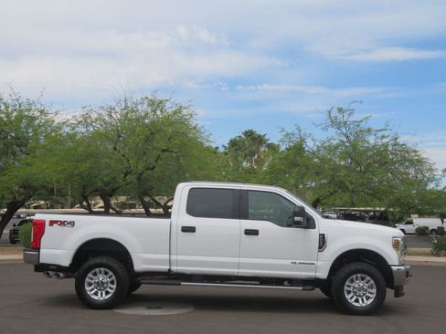 Used 2019 Ford F250 XLT w/ XLT Value Package AWD/4WD image 2