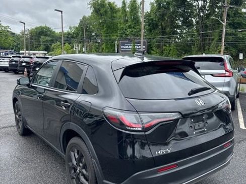 Used 2023 Honda HR-V Sport image 6