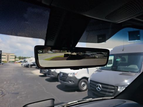 Used 2025 Mercedes-Benz Sprinter 2500 image 19