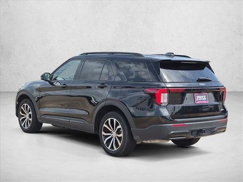 Used 2025 Ford Explorer ST-Line AWD/4WD image 8