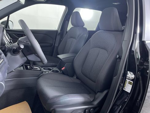 Used 2025 Subaru Forester Premium w/ Convenience Package #1 AWD/4WD image 14