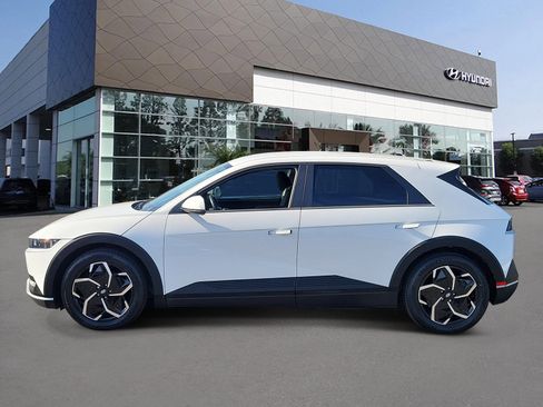Certified 2024 Hyundai Ioniq 5 SEL RWD image 3