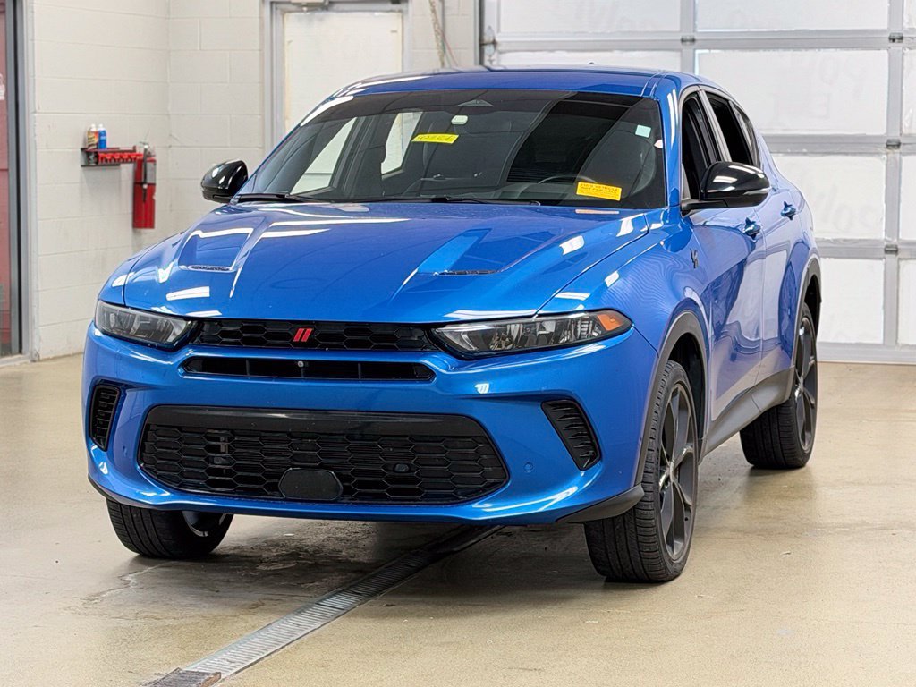 Used 2023 Dodge Hornet GT w/ Track Pack AWD/4WD image 3