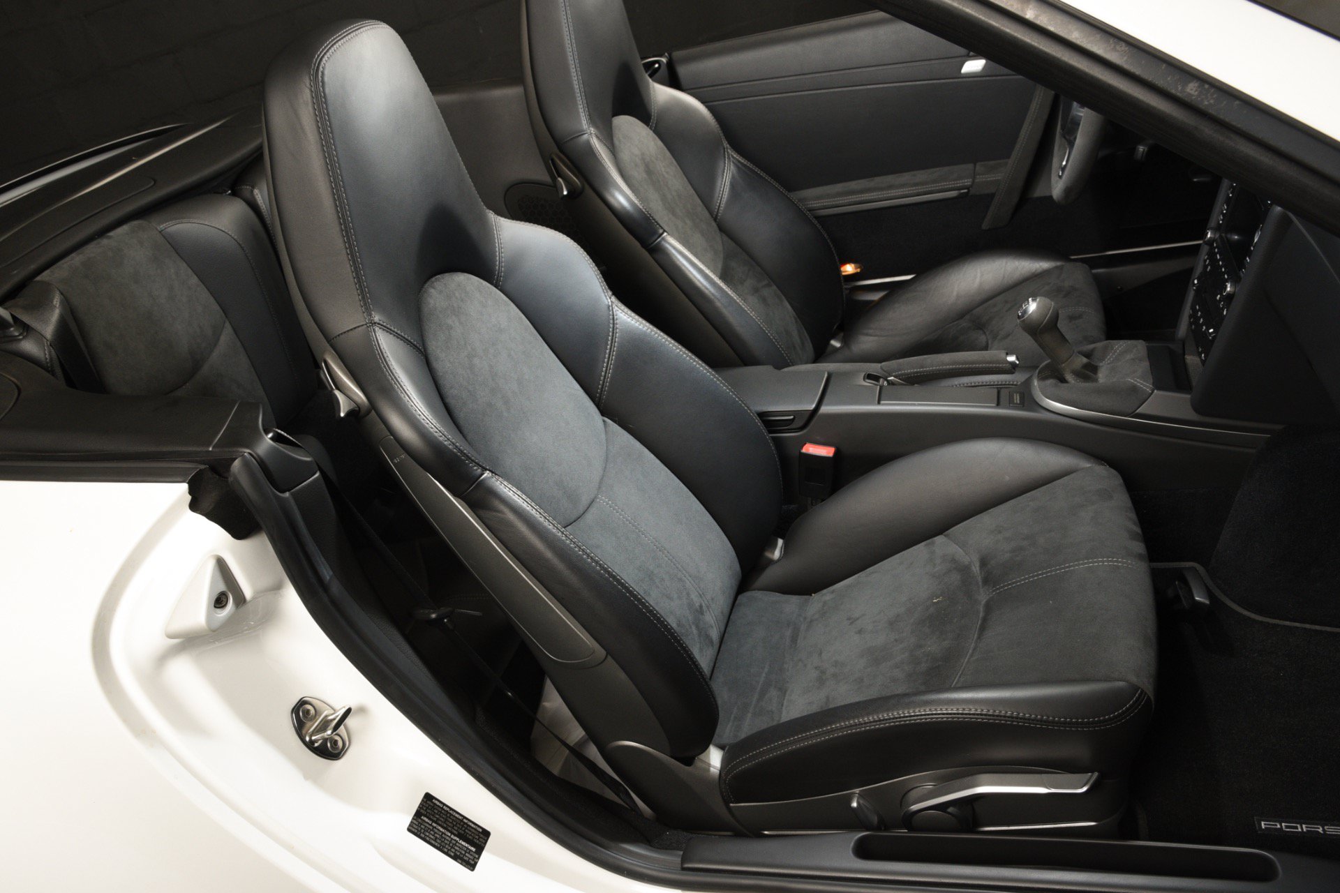Used 2011 Porsche 911 Carrera GTS RWD image 15