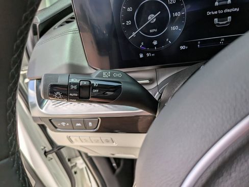 Certified 2024 Kia Carnival SX Prestige FWD image 34