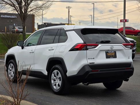 Used 2024 Toyota RAV4 LE image 7
