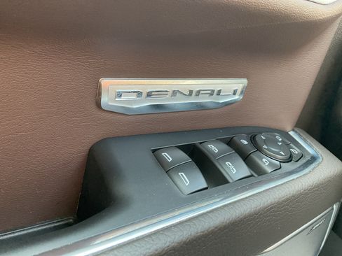 Used 2026 GMC Sierra 1500 Denali w/ Technology Package AWD/4WD image 15