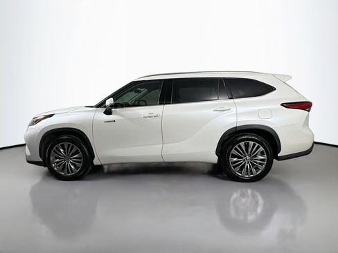 Used 2021 Toyota Highlander Platinum image 9