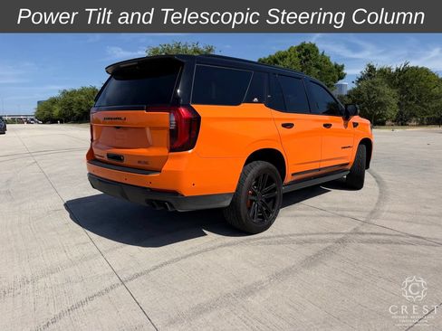 Used 2025 GMC Yukon Denali w/ Sun & Power Step Package AWD/4WD image 8