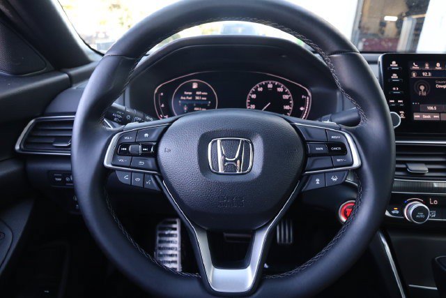 Used 2018 Honda Accord Sport image 10