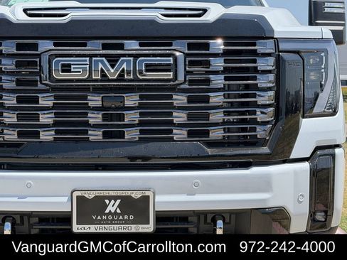 New 2026 GMC Sierra 2500 Denali Ultimate AWD/4WD image 8
