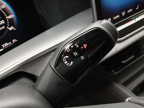 Used 2025 Volkswagen Tiguan S w/ 18" Wheel Package image 23