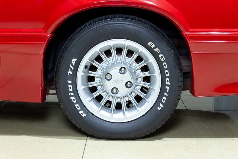 Used 1989 Ford Mustang GT RWD image 11
