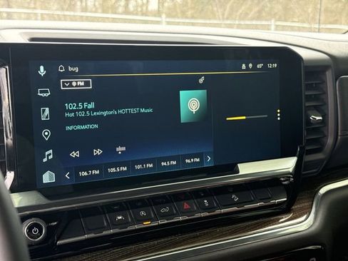 Used 2025 Chevrolet Silverado 1500 LT Trail Boss w/ Convenience Package II image 16