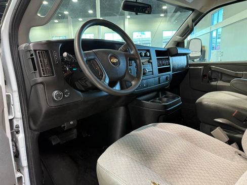 Used 2019 Chevrolet Express 2500 w/ Driver Convenience Package image 13