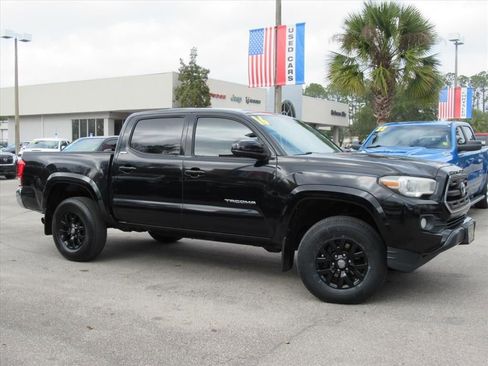 Used 2016 Toyota Tacoma SR5 image 2