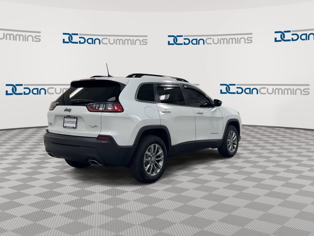 Used 2022 Jeep Cherokee Latitude Lux w/ Sun & Sound Group AWD/4WD image 8