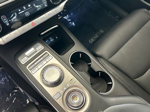 Used 2025 Genesis GV70 2.5T AWD/4WD image 51
