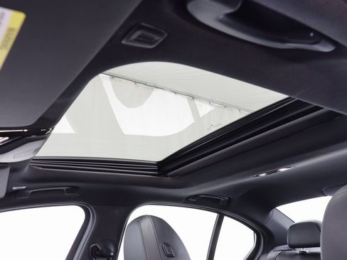 Certified 2025 BMW 330i xDrive Sedan image 14