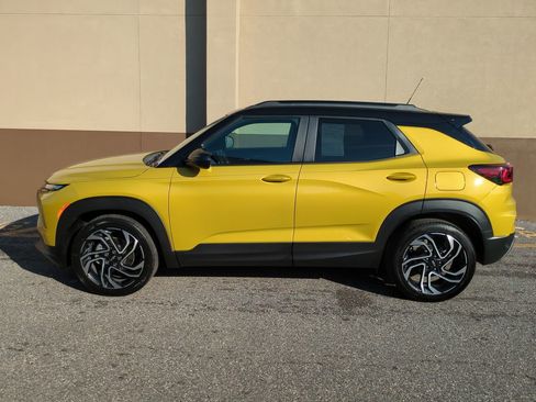 Used 2024 Chevrolet TrailBlazer RS w/ Driver Confidence Package image 7