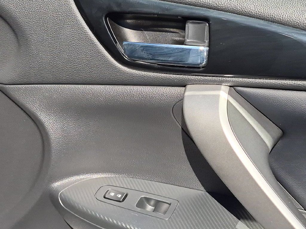 Used 2025 Mitsubishi Eclipse Cross SE AWD/4WD image 34