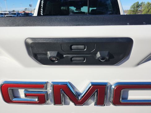 Used 2023 GMC Sierra 1500 AT4 w/ AT4 Premium Package image 12