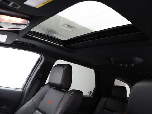 Used 2025 Dodge Durango GT AWD/4WD image 18