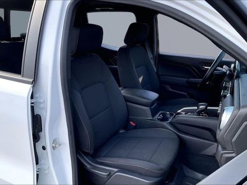 Used 2024 Chevrolet Colorado LT w/ LT Convenience Package image 19