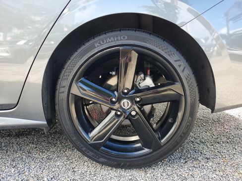 Certified 2022 Nissan Sentra SR image 28