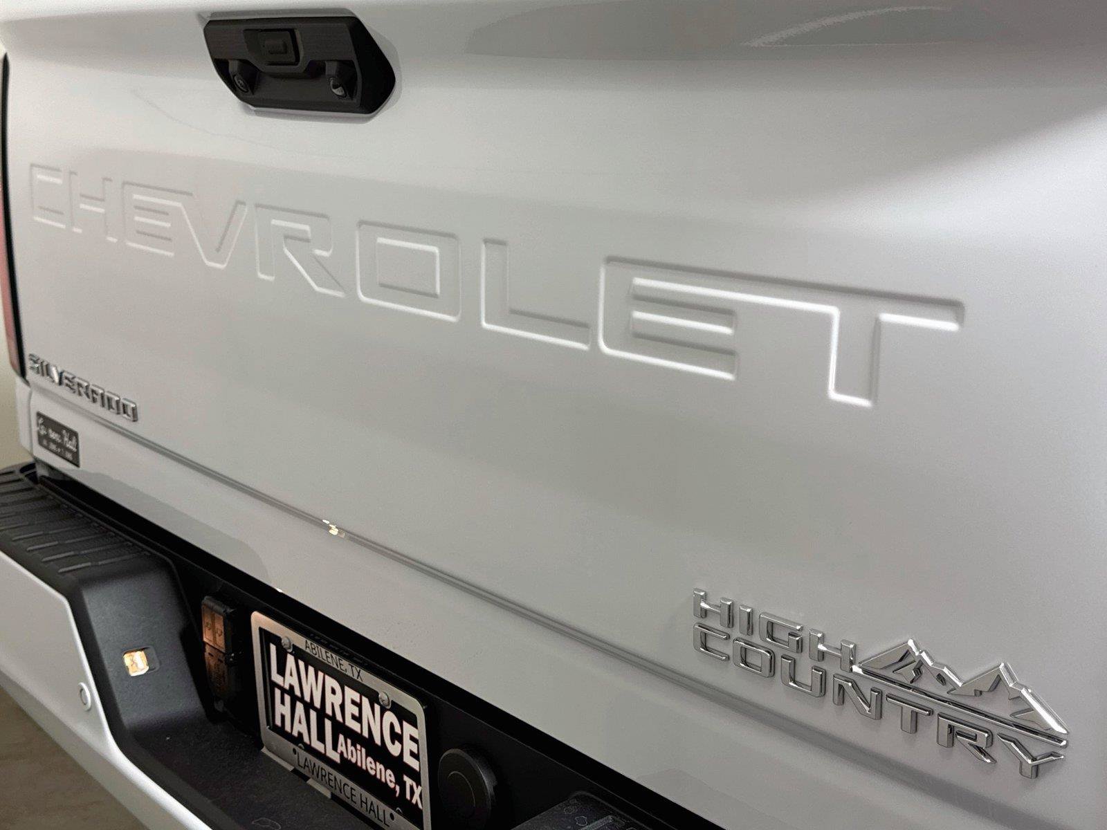 New 2026 Chevrolet Silverado 2500 High Country w/ Technology Package AWD/4WD image 18