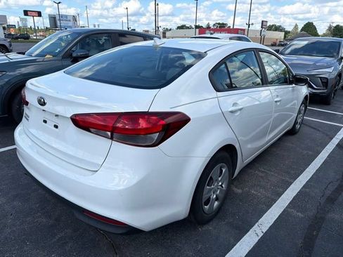 Used 2018 Kia Forte LX FWD image 4