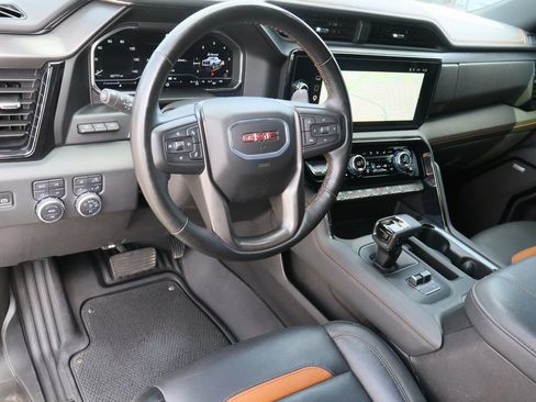 Certified 2025 GMC Sierra 1500 AT4 w/ AT4 Premium Package AWD/4WD image 12