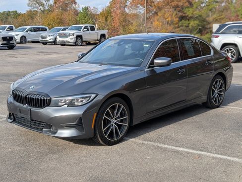 Used 2020 BMW 330i Sedan w/ Driving Assistance Package image 5