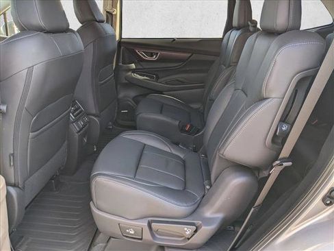 Used 2025 Subaru Ascent Touring w/ Popular Package #2 AWD/4WD image 15