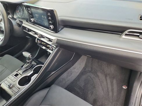 Used 2022 Kia K5 LXS image 26
