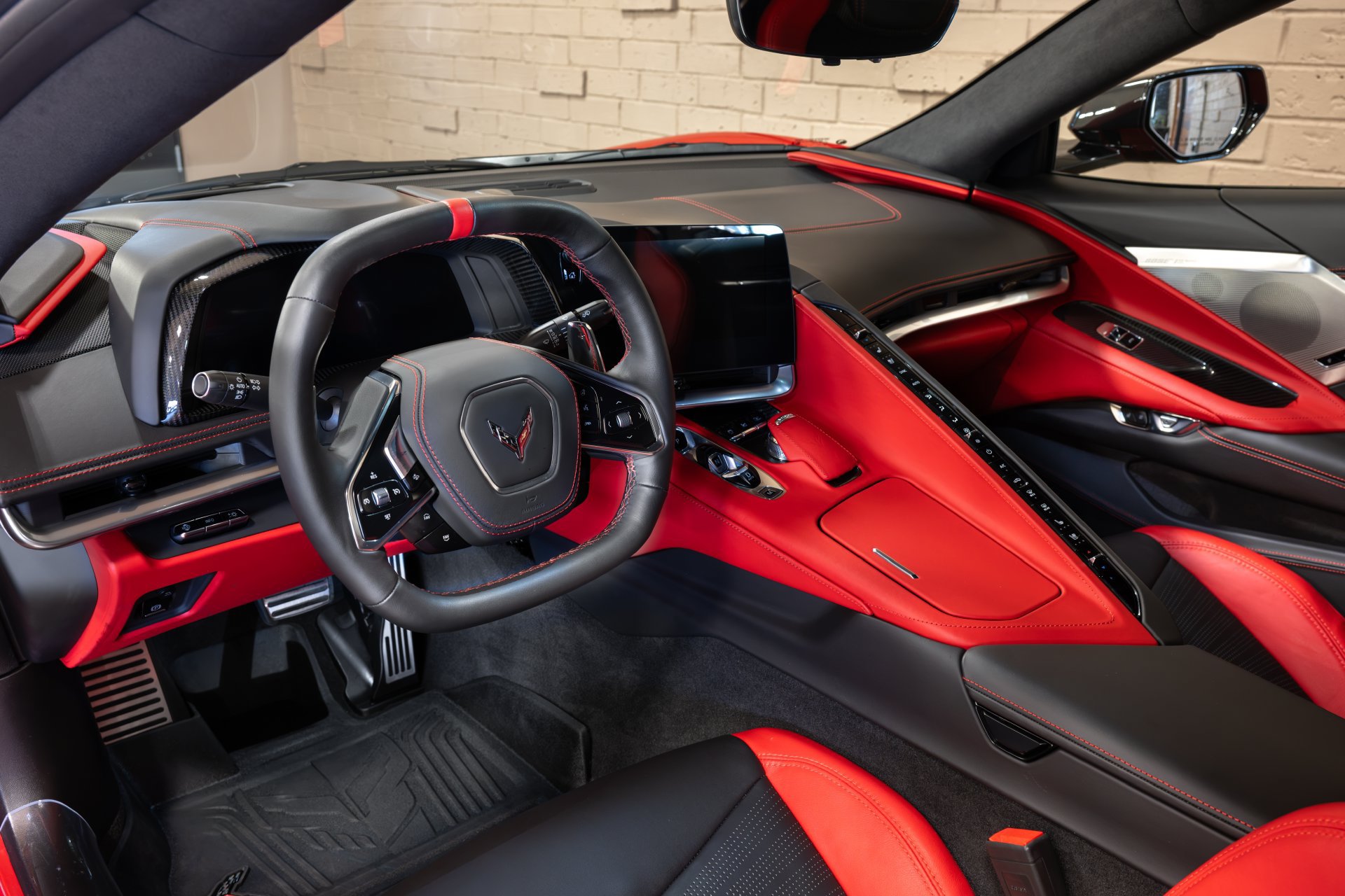 Used 2025 Chevrolet Corvette Stingray Premium Cpe w/ Z51 Performance Package RWD image 48