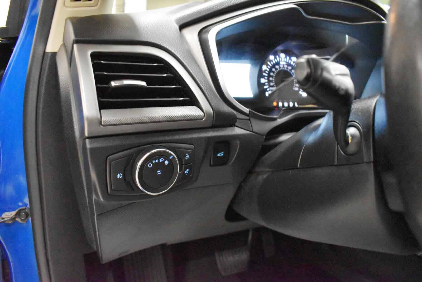 Used 2020 Ford Fusion SE w/ Equipment Group 151A FWD image 61