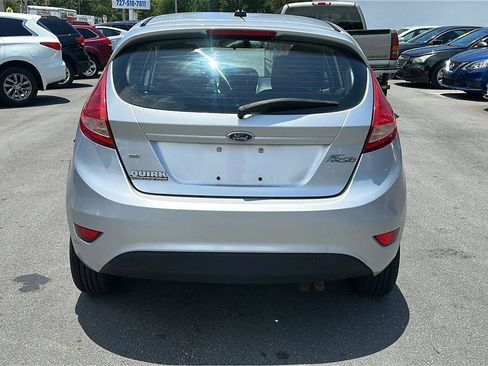 Used 2012 Ford Fiesta SE FWD image 9