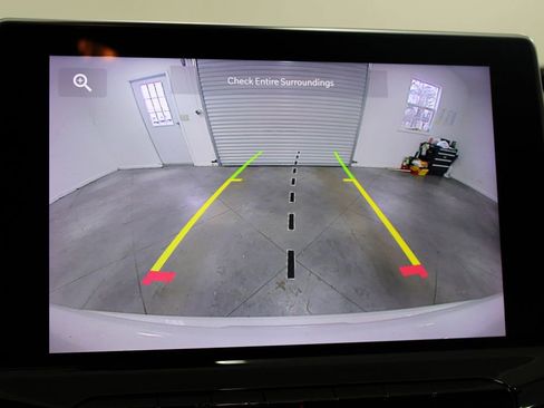 Used 2024 Jeep Compass Latitude image 32