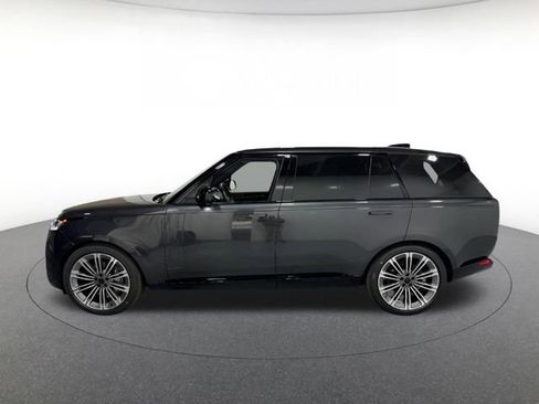 New 2026 Land Rover Range Rover Long Wheelbase SE AWD/4WD image 2