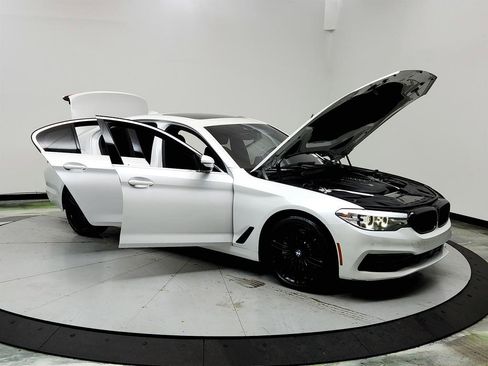 Used 2019 BMW 540i 540i image 10