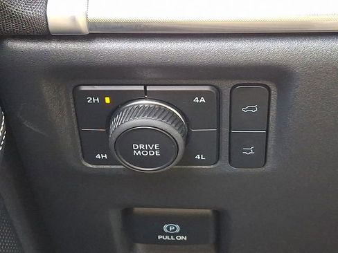 Used 2025 Ford Expedition Max Platinum AWD/4WD image 29