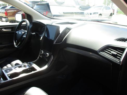 Used 2024 Ford Edge SEL w/ Convenience Package AWD/4WD image 39