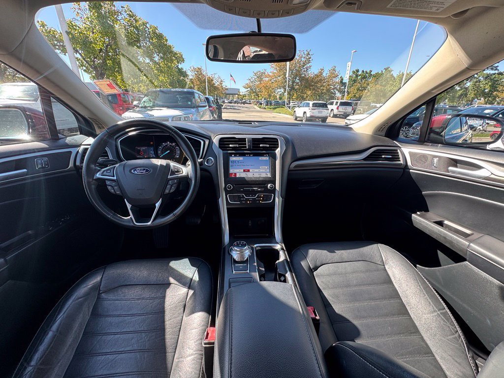 Used 2017 Ford Fusion SE w/ Fusion SE Technology Package FWD image 21