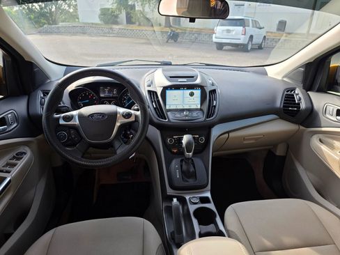 Used 2016 Ford Escape SE w/ Equipment Group 201A FWD image 31