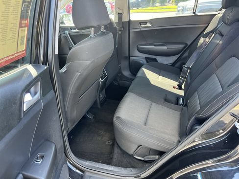 Used 2019 Kia Sportage LX FWD image 32