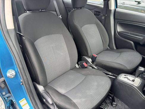 Used 2025 Kia Soul LX w/ LX Technology Package FWD image 33